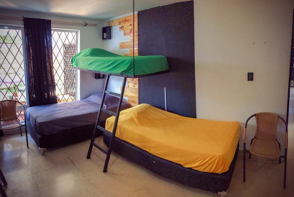 Blackpine Hostel Medellín Quarto foto